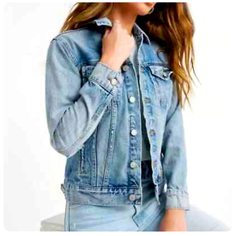 🆕🆕 Lucky Brand denim jacket